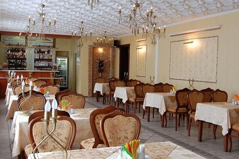 Кафе отеля Придеснянский в Чернигове